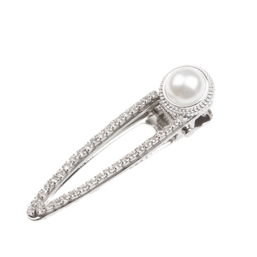 Expert in Elegance - White Hair Clip